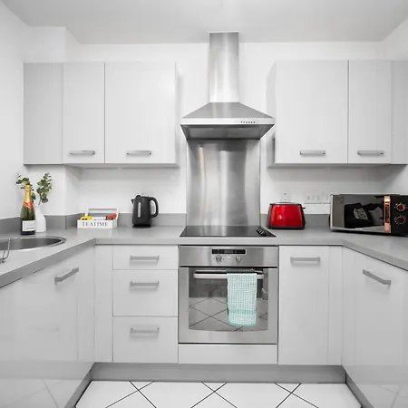 Large City Centre Apartment - Balcony - Free Wifi & Netflix 85S Birmingham Exterior photo
